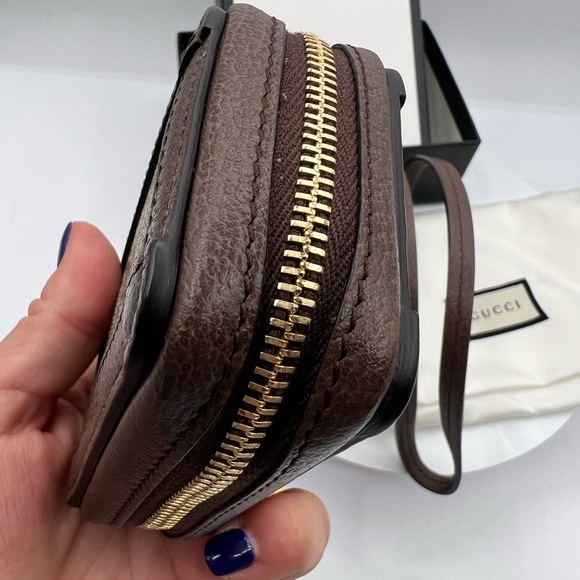 Brand new Gucci gg Supreme Ophidia AirPod pro case with lanyard - Picture 8 of 11